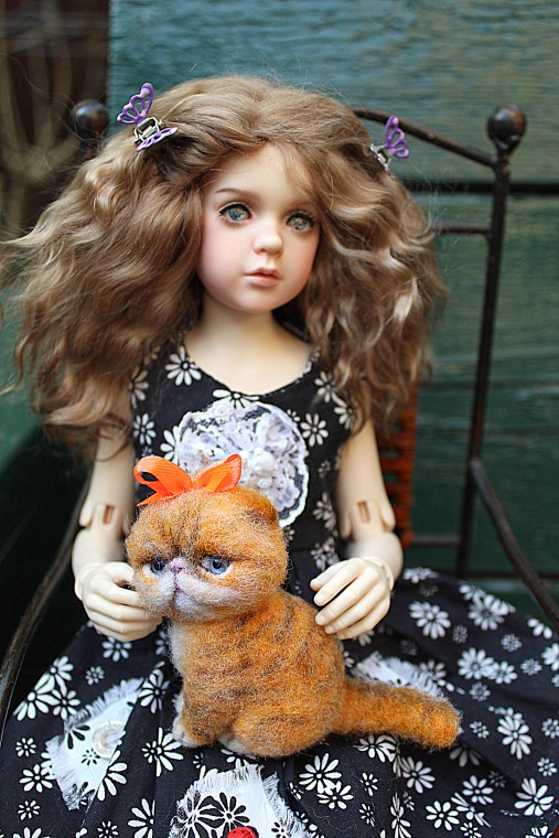 Поиск образа для Розочки. Знакомство с садом