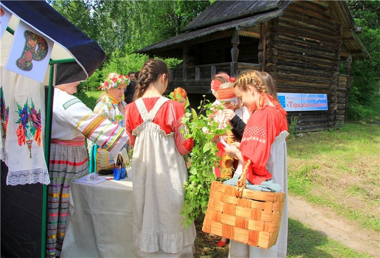 "Троицкие гуляния" в Василёво, 2018 год. Архитектурно-этнографический музей под открытым небом Василёво
