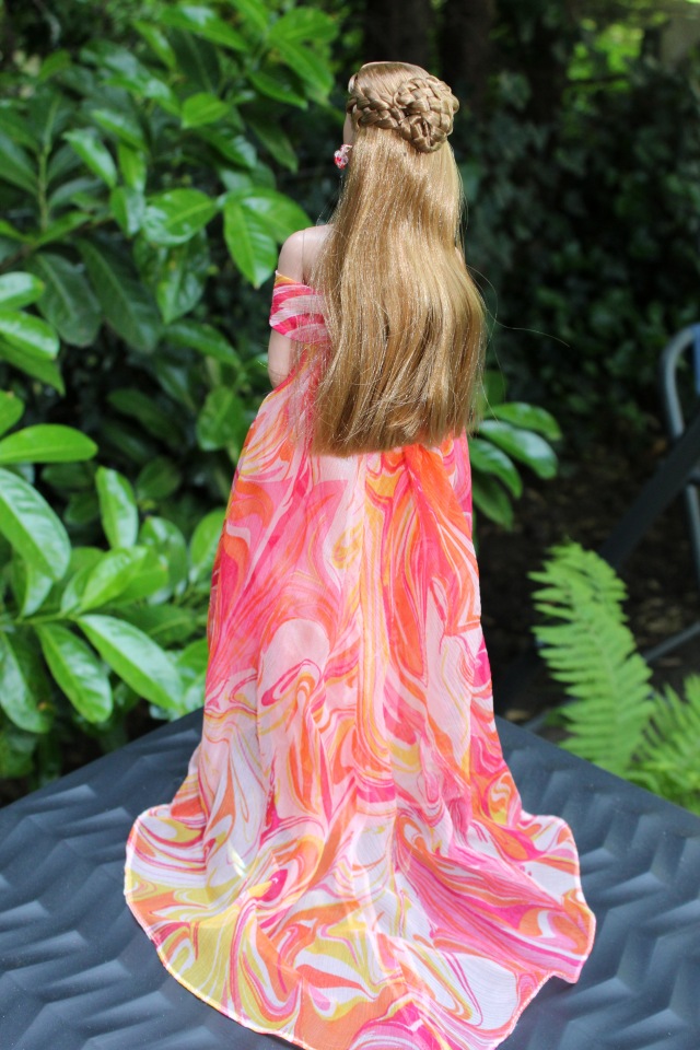 Любовь нечаянно нагрянет — Фэшн