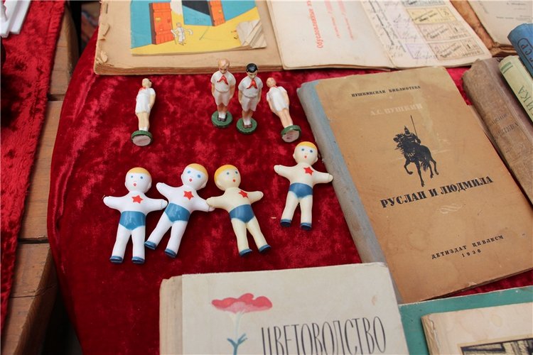 Блошиный рынок в Измайлово. Часть первая