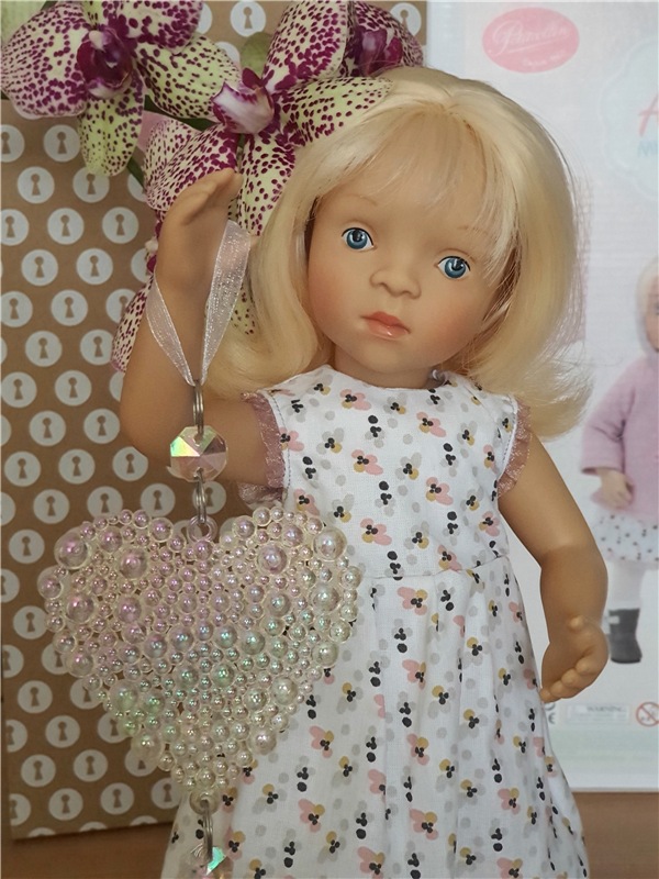 Ava. Petitcollin Minouche Ava