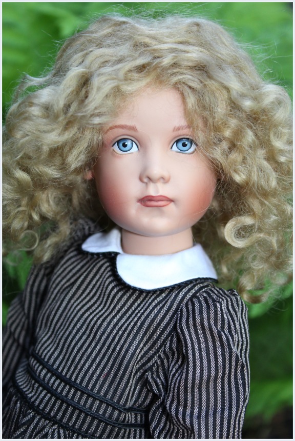 Sonja гуляет в саду. Коллекционная кукла от Helen Kish