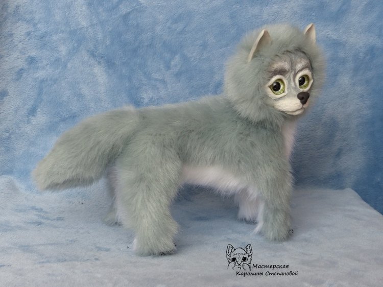 Серый волчонок, храбрый... маленький... Но с большим сердцем