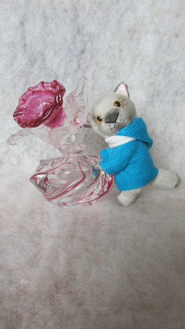 Попутные увлечения ( парфюмерные бутылочки)