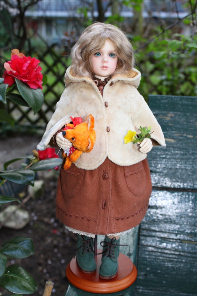 Новый наряд Розочки и прогулка в саду