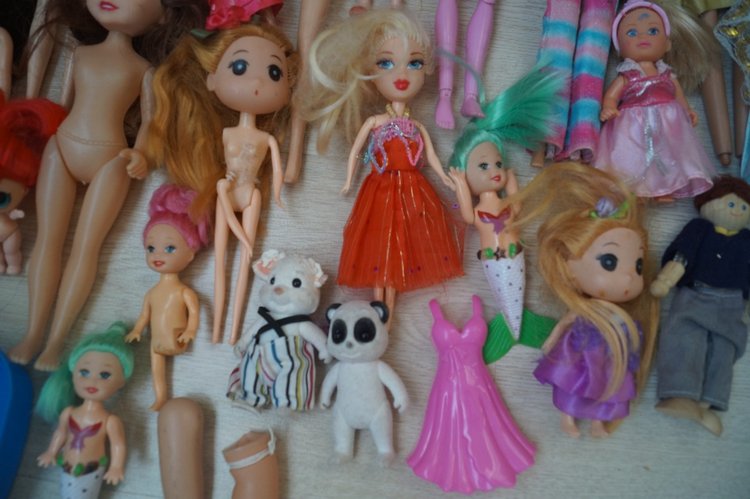 Приехали три посылки, открыла, а их четыре