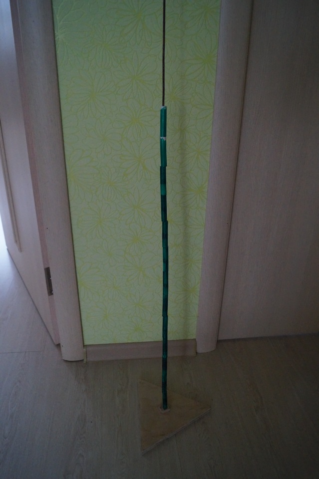 Третья выписка декабря. Ещё одна ёлочка здорова! Как починить шейное крепление кукломужчины (мои ошибки и способы их