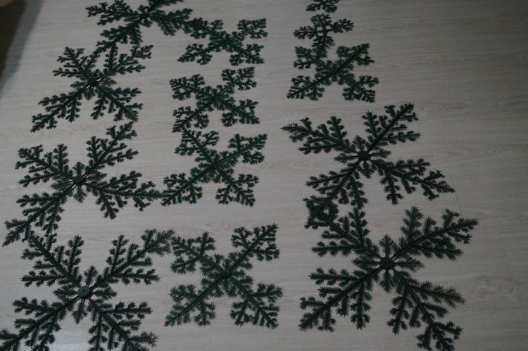 Третья выписка декабря. Ещё одна ёлочка здорова! Как починить шейное крепление кукломужчины (мои ошибки и способы их