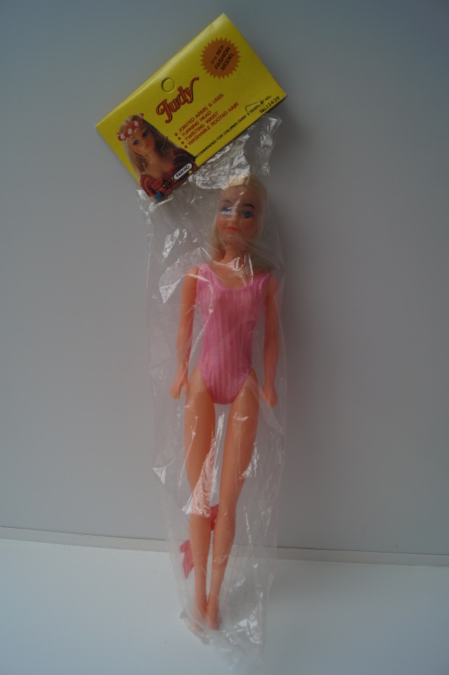 Четвёртая июньская выписка. Друг детства из 90-х выздоровел. Снова лепка сменных стоп. Джуди вышла из упаковки