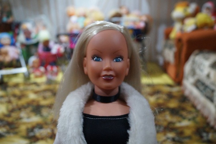 Первая выписка ноября. Починка шейного крепления у Братц, утерянная кисть восстановлена, как привести в порядок фабричную