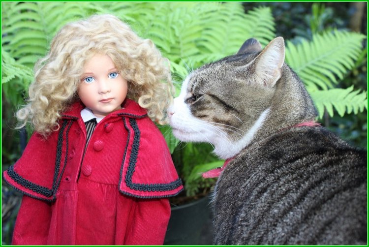 Sonja гуляет в саду. Коллекционная кукла от Helen Kish