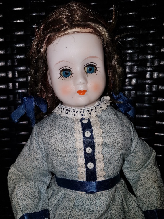 Большая коллекция Винтажных реплик с антикварных кукол