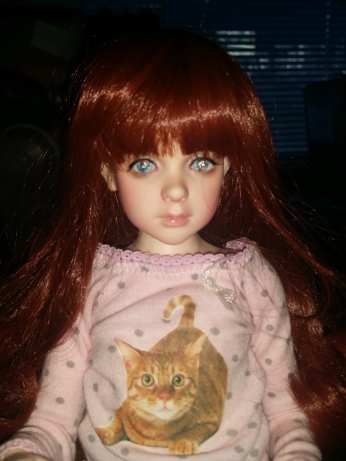 В поисках образа. Розочка примеряет парички. Опросник