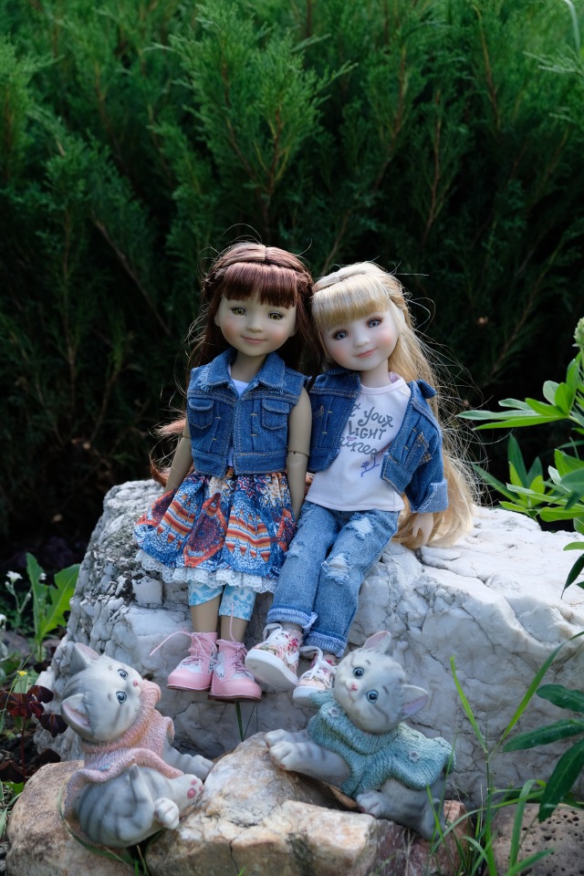 Прогулки с Сарой и Беллой RubiRed Galleria/Effner