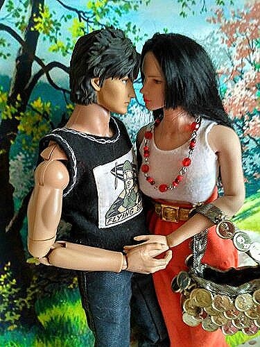 У пилона — Игровые куклы разных производителей (Разное): редкие бренды