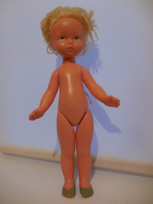 Маленькая история в картинках про друзей или мой не богатый опыт рисовок и пошива одежды для советских кукол (фото 3)