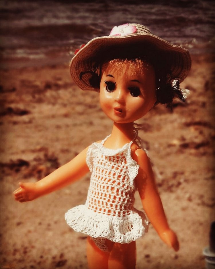 Пляжные ретро-фото для стареньких кукол (фото 8)
