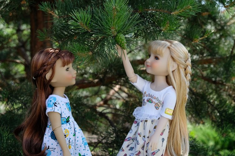 Прогулки с Сарой и Беллой RubiRed Galleria/Effner