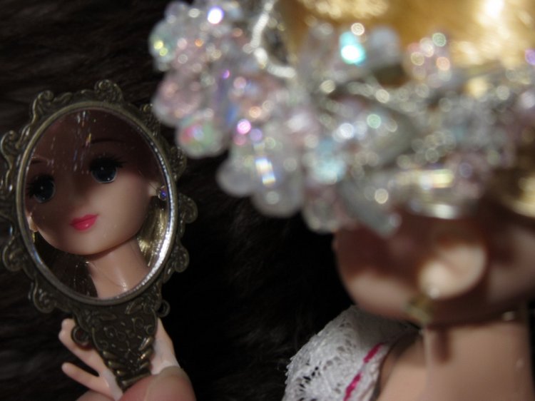 Сказка о девушке, влюбившейся в своё отражение (фото 2)