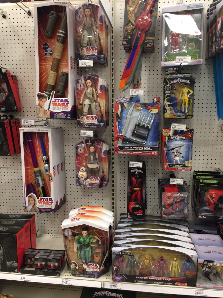 А не пройтись ли нам по магазинам? универмаг Target, детский отдел