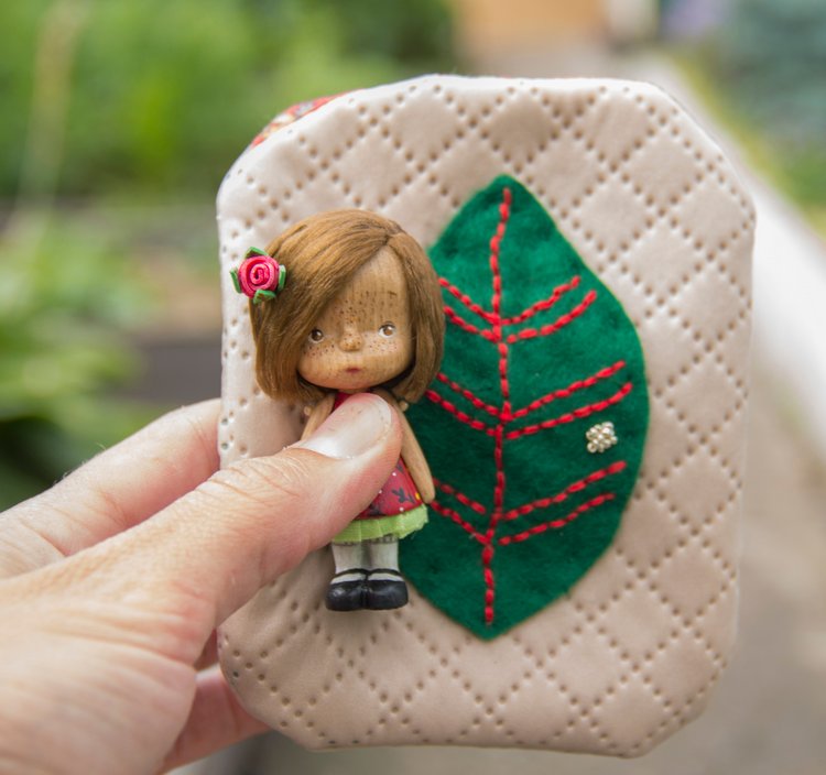 Все любят Рози. Маленькая каштановая девочка 6,5 см (фото 5)