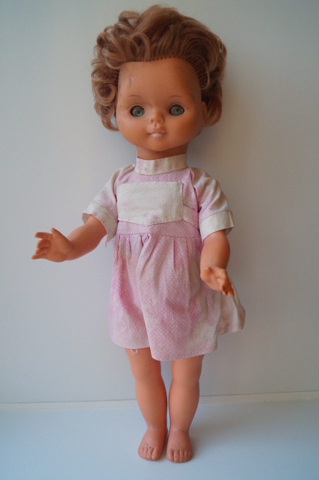 Вторая июльская выписка. Лечение глазок: отсутствие радужки, косоглазие. На лечении была ГДРочка. Голова+тело= красивая