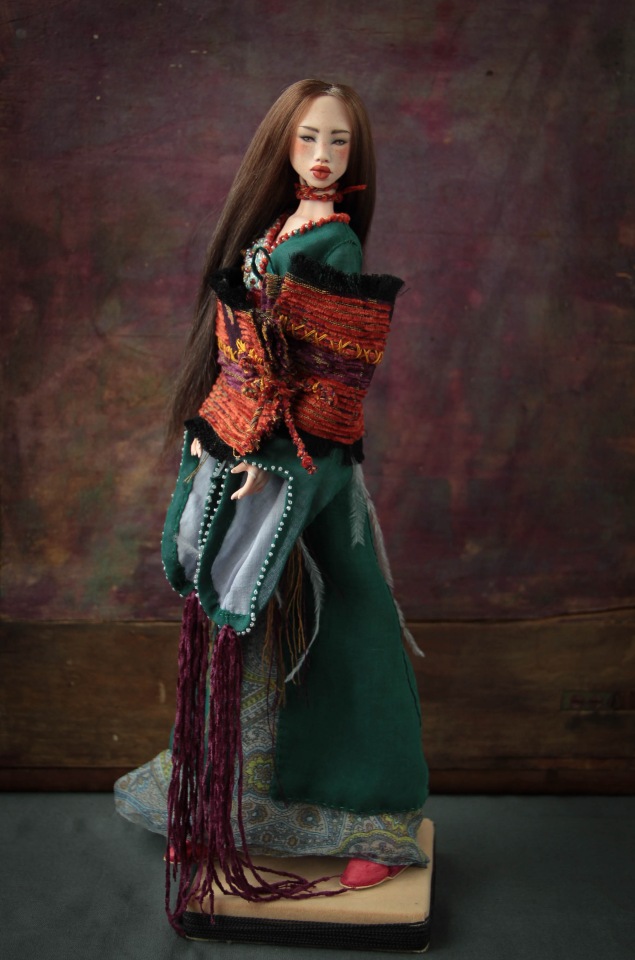 Инди. Волшебная лиса. Фарфоровая шарнирная кукла