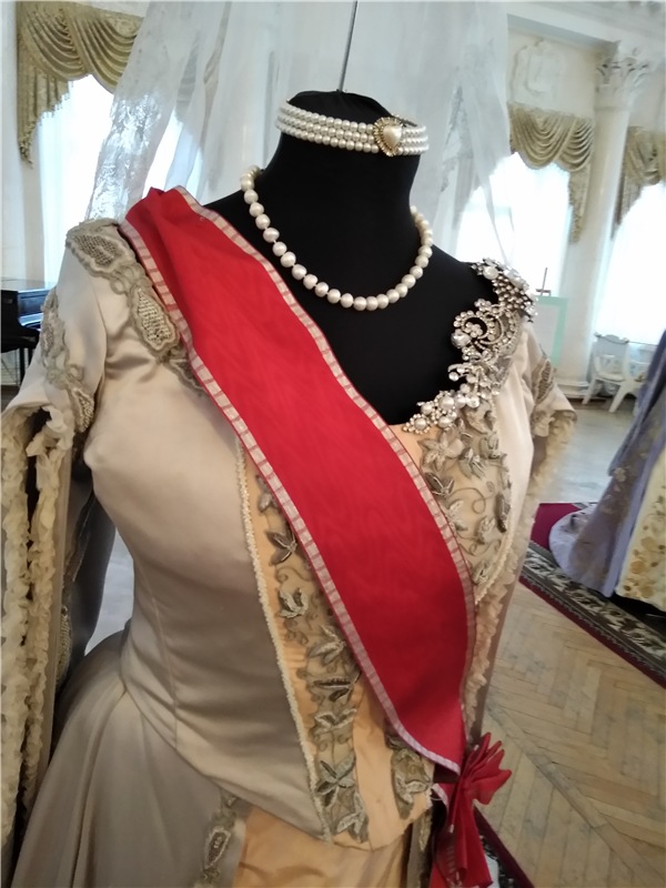 Выставка костюмов к фильму " Матильда", часть 2 (фото 8)