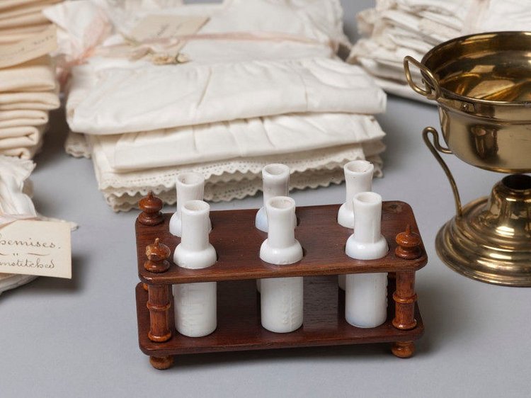 Старинная восковая кукла — Редкие антикварные куклы и реплики: воск (фото 2)