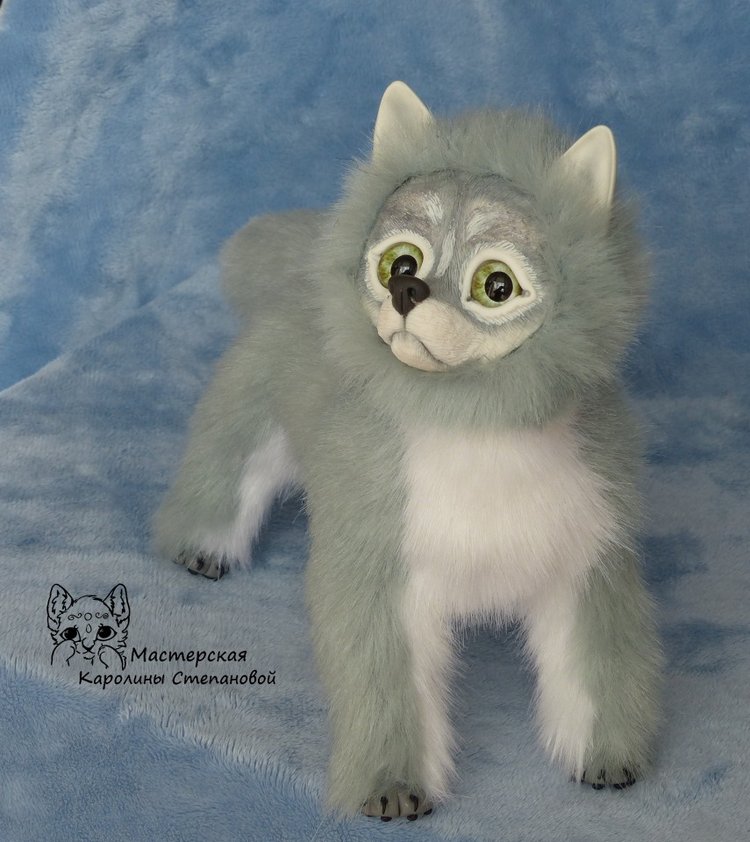 Серый волчонок, храбрый... маленький... Но с большим сердцем