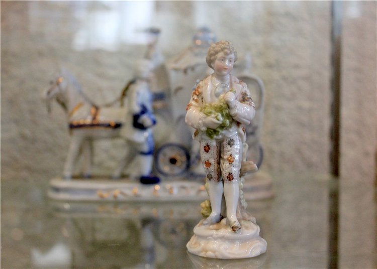 Старица, Музей фарфора — Фарфоровые статуэтки и фигурки: винтаж