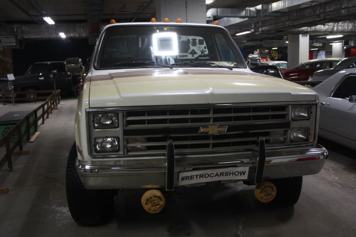 Петербург: выставка ретро автомобилей