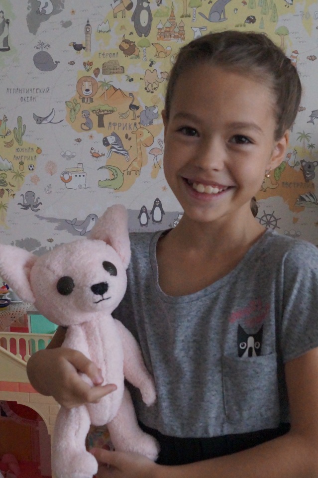 Агаша сшила подарок для сестры на новый год и купальник для Свег LOL OMG