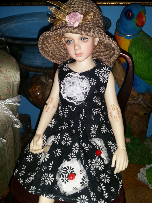 В поисках образа. Розочка примеряет парички. Опросник (фото 7)