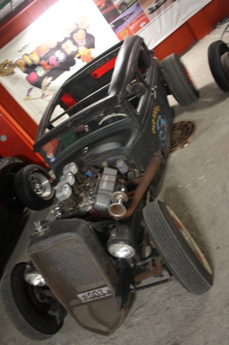 Петербург: выставка ретро автомобилей