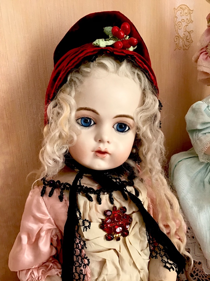 Тайны и ягоды любят все. Мой новый бонет "Остролист" | Бэйбики Тайны и ягоды любят все. Мой новый бонет "Остролист"