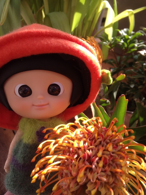 Яркие весенние краски и позитивный Mui-chan