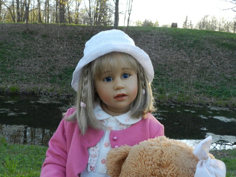 Прогулка подружек тёплым вечерком