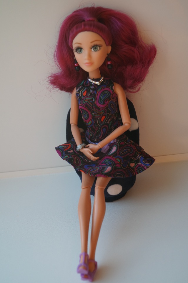 Третья майская выписка. Как вынуть моргучие глазки из головы советских кукол