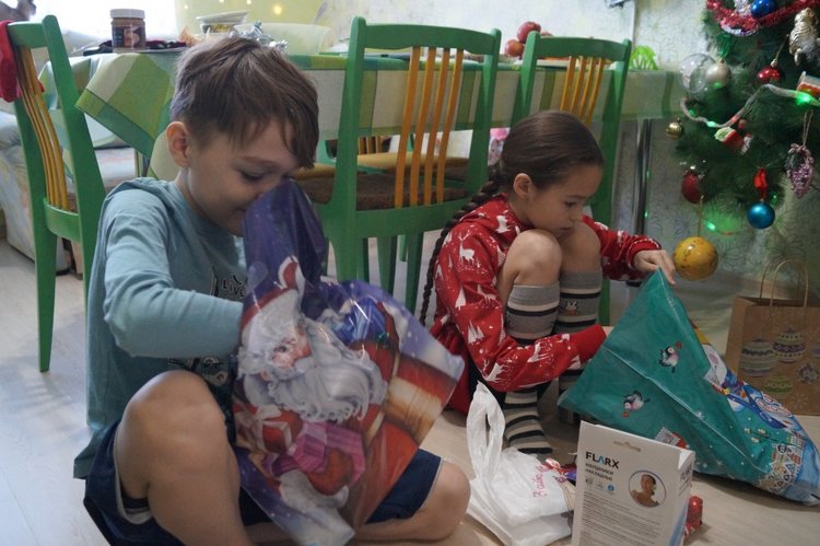 Наши новогодние подарки | Бэйбики Наши новогодние подарки — Интересные игрушки и фигурки (разное): редкие