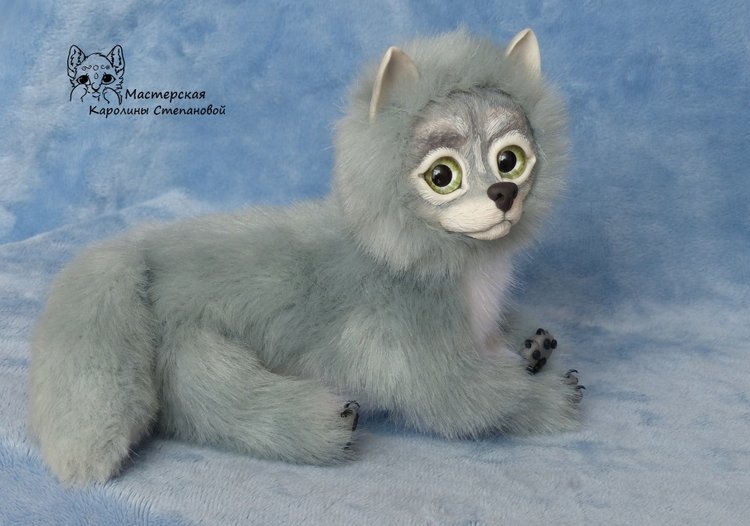 Серый волчонок, храбрый... маленький... Но с большим сердцем