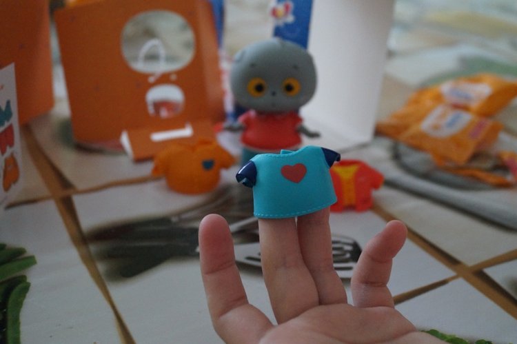 Агашина покупочка — Кот Басик