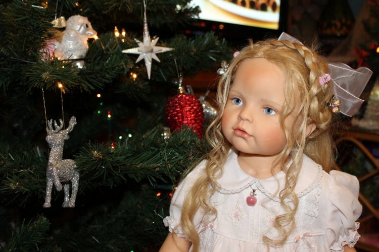 Новогодняя елка с моими куклами от Hildegard Gunzel