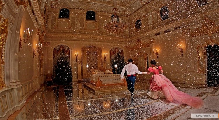 Выставка костюмов к фильму " Матильда", часть 2