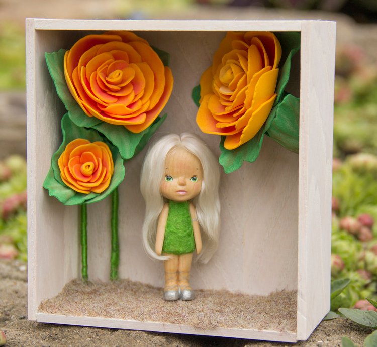 Куколка Одуваночка, маленькая деревянная фея и ее цветочный дом (фото 7)