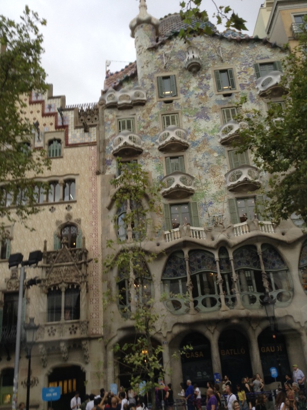 Путешествие Минуш в Испанию. Каталония. ч.2. Донна Барселона. Храм искупления грехов