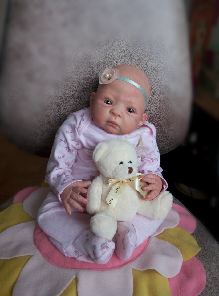 Малышка реборн Kandy скульптор Sebilla Bos (фото 4)