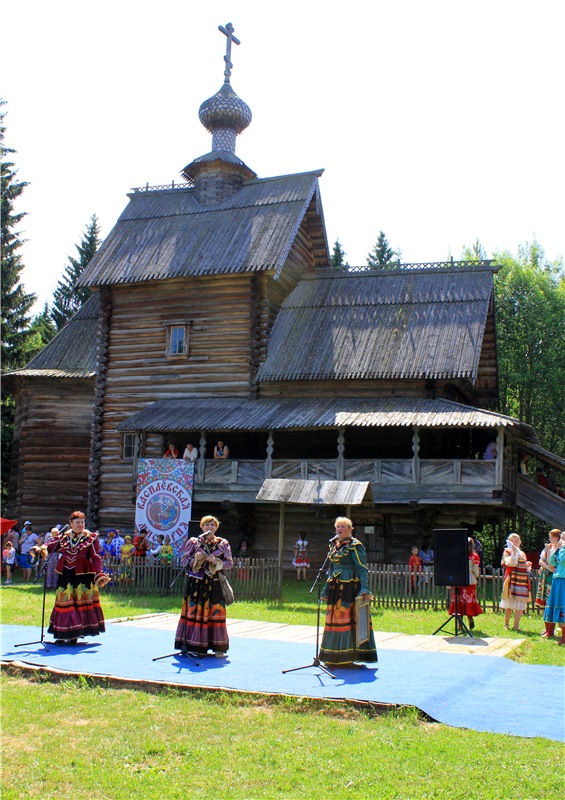 "Троицкие гуляния" в Василёво, 2019 год, заключительная часть. Архитектурно-этнографический музей под открытым небом Василёво