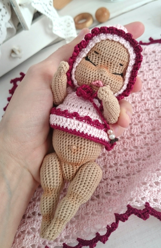 Младенец крючком — Авторские вязаные куклы: интерьерные (фото 7)