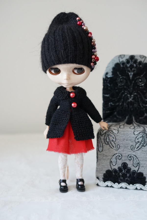 Синяя шапочка и черная шапочка (фото 10)